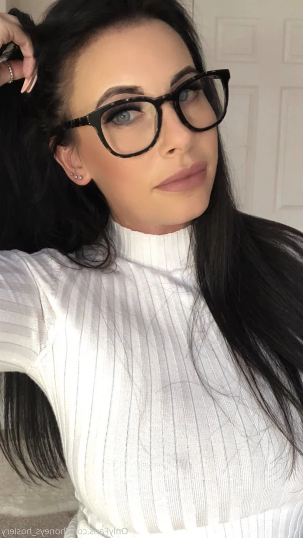 Jennifer [ jennnnniferthomson ] Onlyfans leaked photo 11082842 on Hotleaks.tv