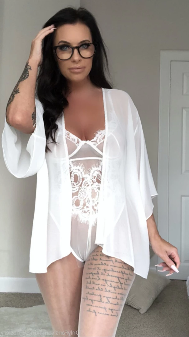 Jennifer [ jennnnniferthomson ] Onlyfans leaked photo 12499476 on Hotleaks.tv