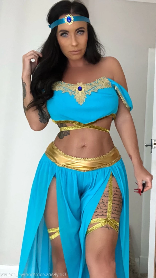Jennifer [ jennnnniferthomson ] Onlyfans leaked photo 13516649 on Hotleaks.tv
