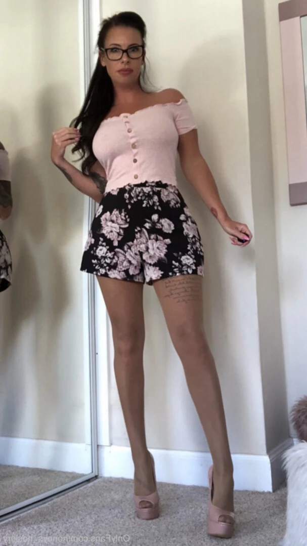Jennifer [ jennnnniferthomson ] Onlyfans leaked photo 15034519 on Hotleaks.tv