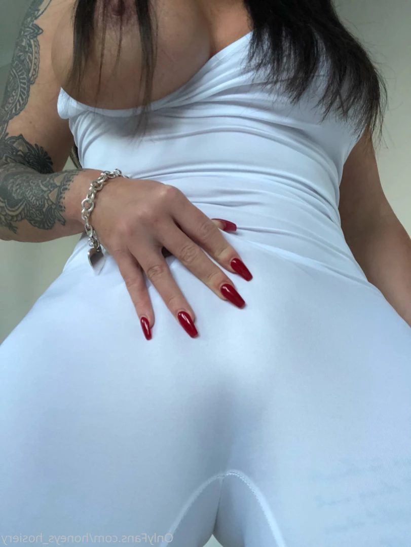 Jennifer [ jennnnniferthomson ] Onlyfans leaked photo 15222709 on Hotleaks.tv