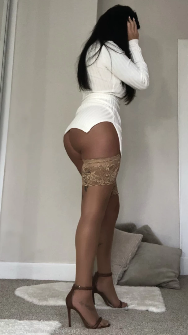Jennifer [ jennnnniferthomson ] Onlyfans leaked photo 15428230 on Hotleaks.tv