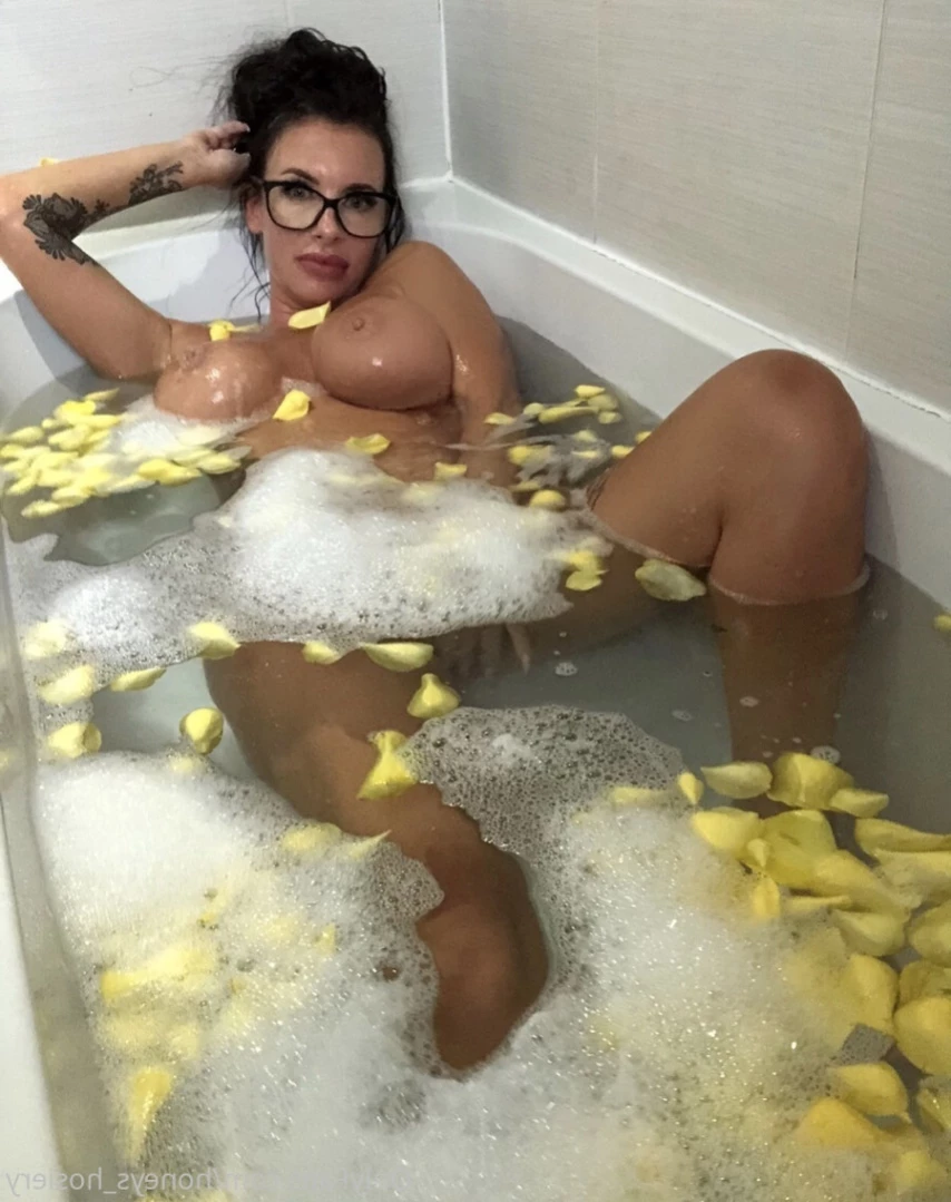 Jennifer [ jennnnniferthomson ] Onlyfans leaked photo 15851095 on Hotleaks.tv