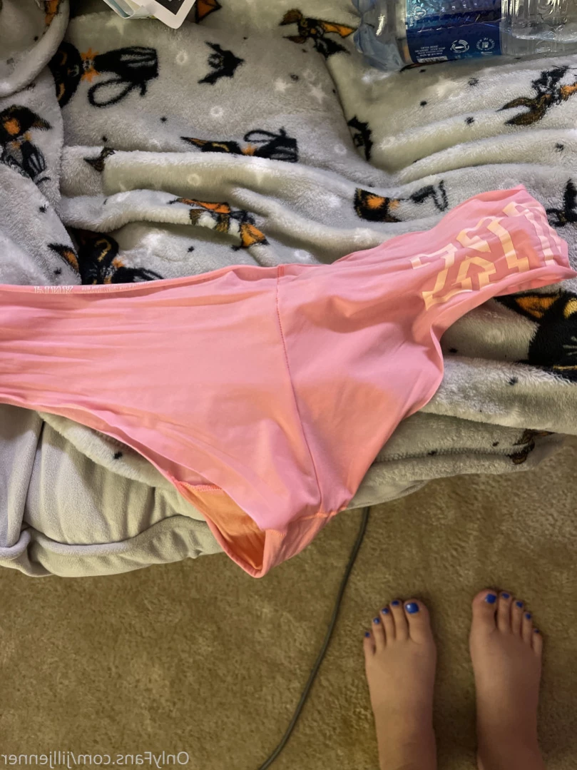 I GO LIVE 👀👀 [ letsgetjilly ] Onlyfans leaked photo 11078465 on Hotleaks.tv