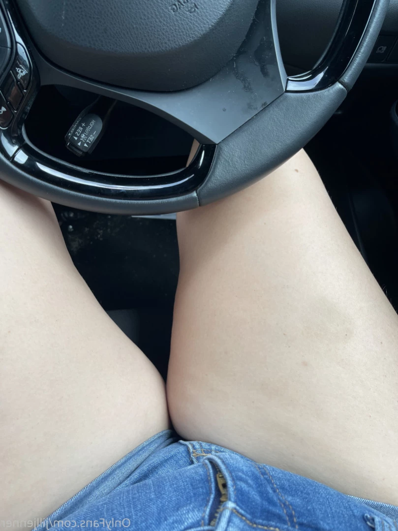I GO LIVE 👀👀 [ letsgetjilly ] Onlyfans leaked photo 11078486 on Hotleaks.tv