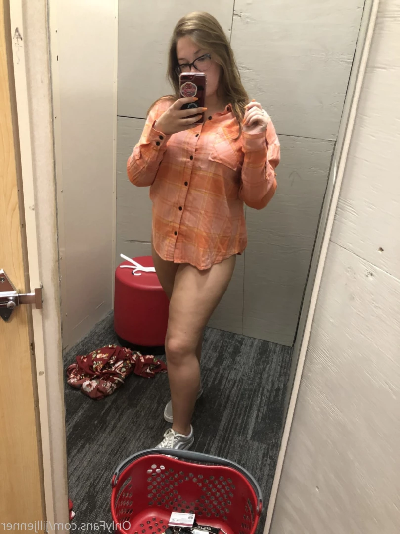 I GO LIVE 👀👀 [ letsgetjilly ] Onlyfans leaked photo 11078487 on Hotleaks.tv