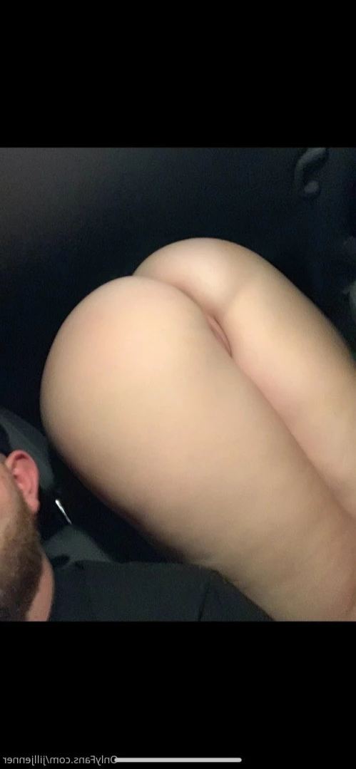 I GO LIVE 👀👀 [ letsgetjilly ] Onlyfans leaked photo 12796390 on Hotleaks.tv