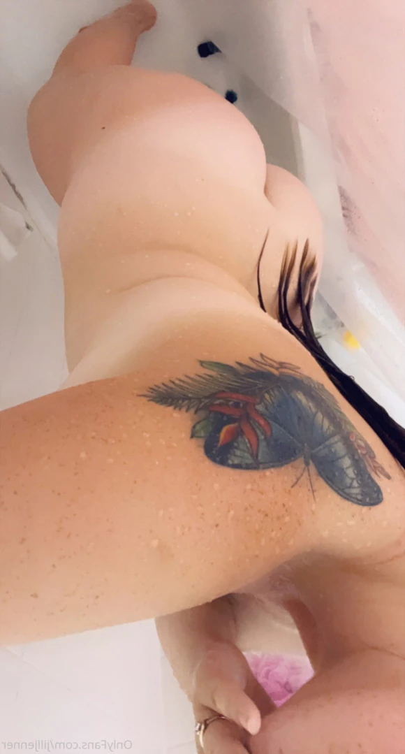 I GO LIVE 👀👀 [ letsgetjilly ] Onlyfans leaked photo 15436374 on Hotleaks.tv