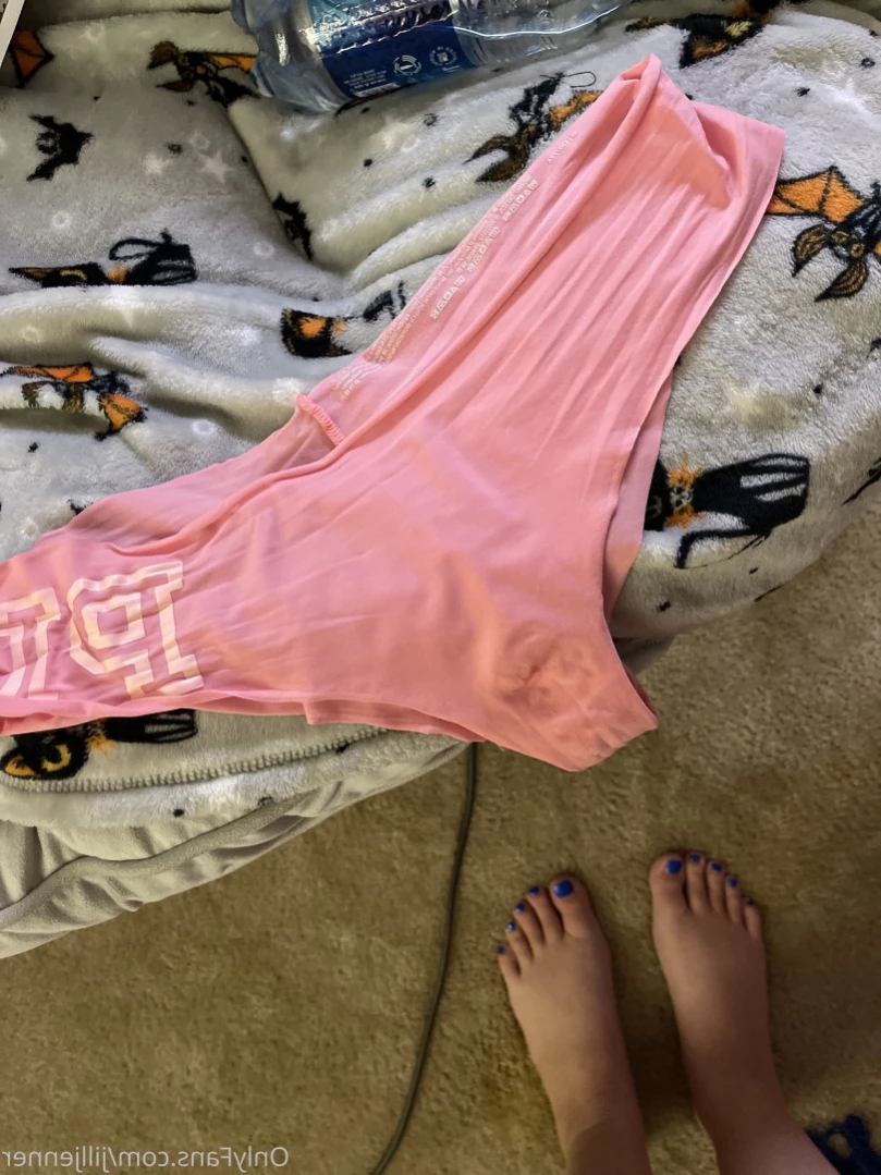 I GO LIVE 👀👀 [ letsgetjilly ] Onlyfans leaked photo 16138147 on Hotleaks.tv
