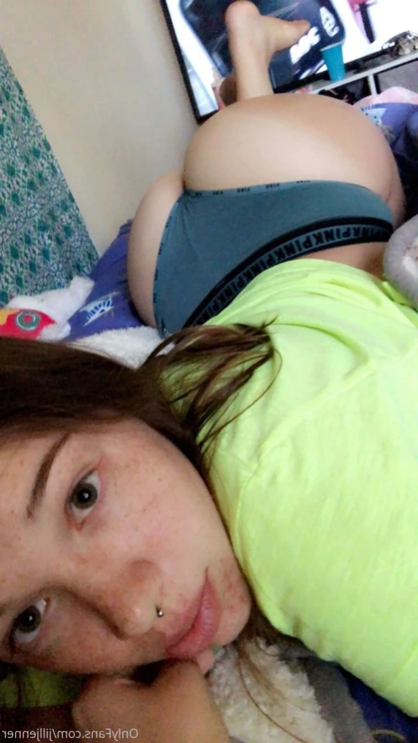 I GO LIVE 👀👀 [ letsgetjilly ] Onlyfans leaked photo 16327862 on Hotleaks.tv
