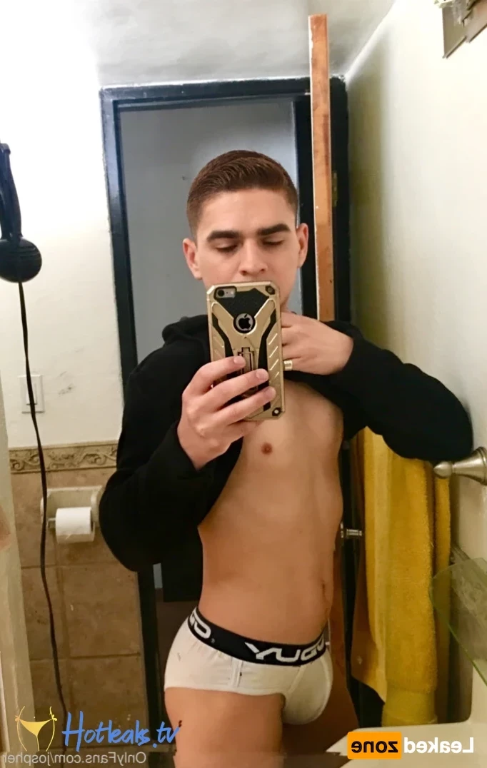 Christopher y José [ jospher ] Onlyfans leaked photo 15015910 on Hotleaks.tv
