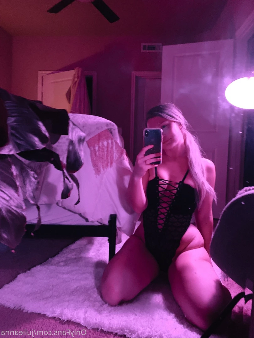 Julie Anna 🦄 [ julieannafleming ] Onlyfans leaked photo 7878409 on Hotleaks.tv