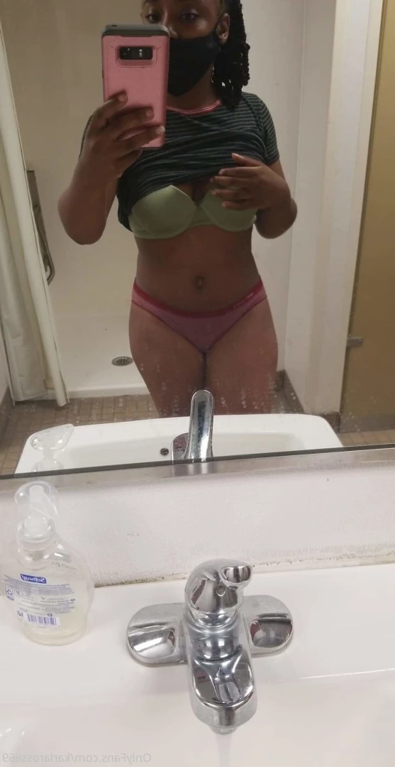 karlarossii69 Onlyfans leaked photo 9725521 on Hotleaks.tv