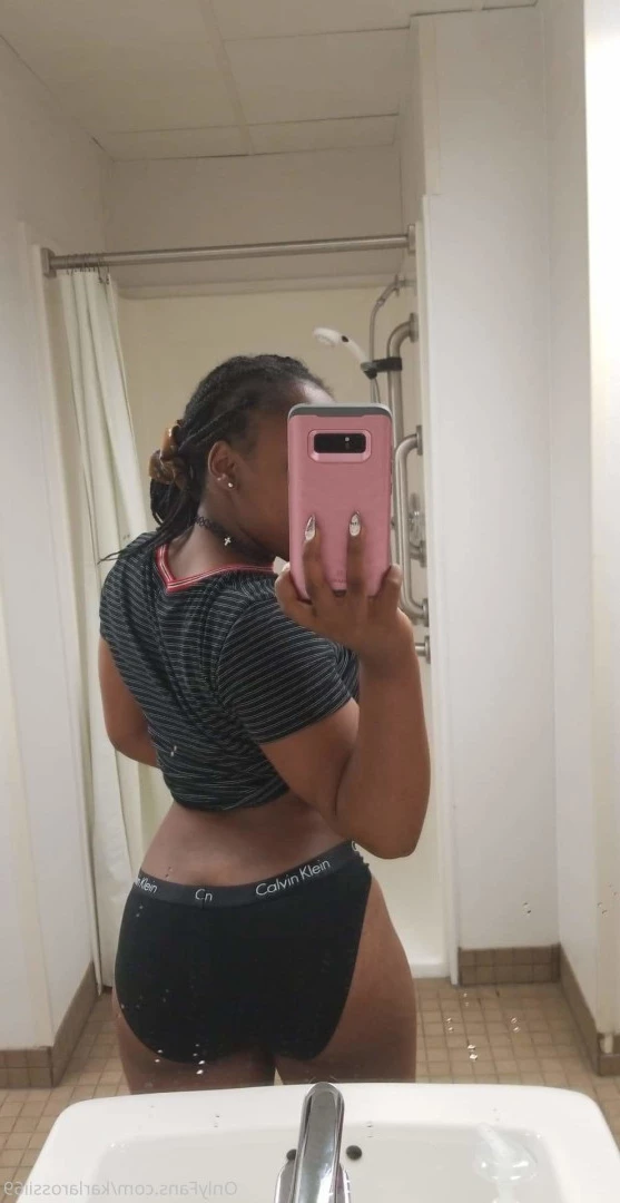 karlarossii69 Onlyfans leaked photo 9727350 on Hotleaks.tv