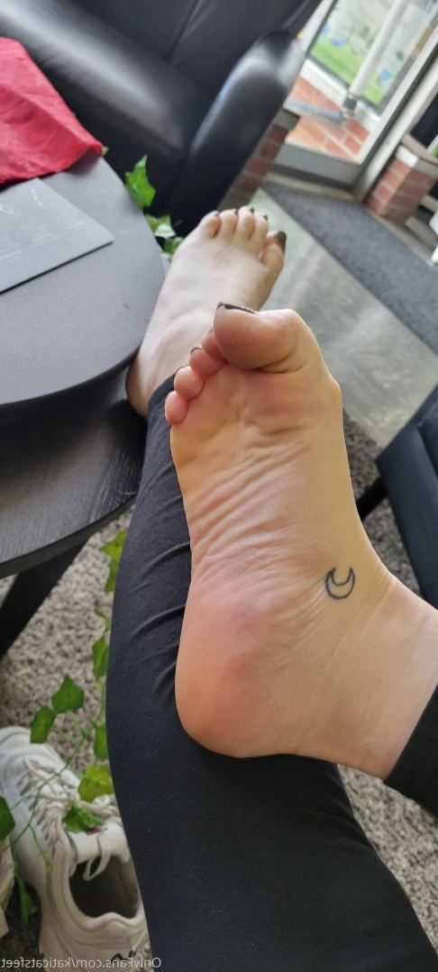 Kati Cat [ katicatsfeet ] Onlyfans leaked photo 13423973 on Hotleaks.tv