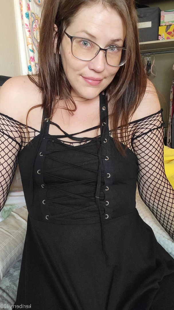 Keri Berry [ keriberry_420 ] Onlyfans leaked photo 9220571 on Hotleaks.tv