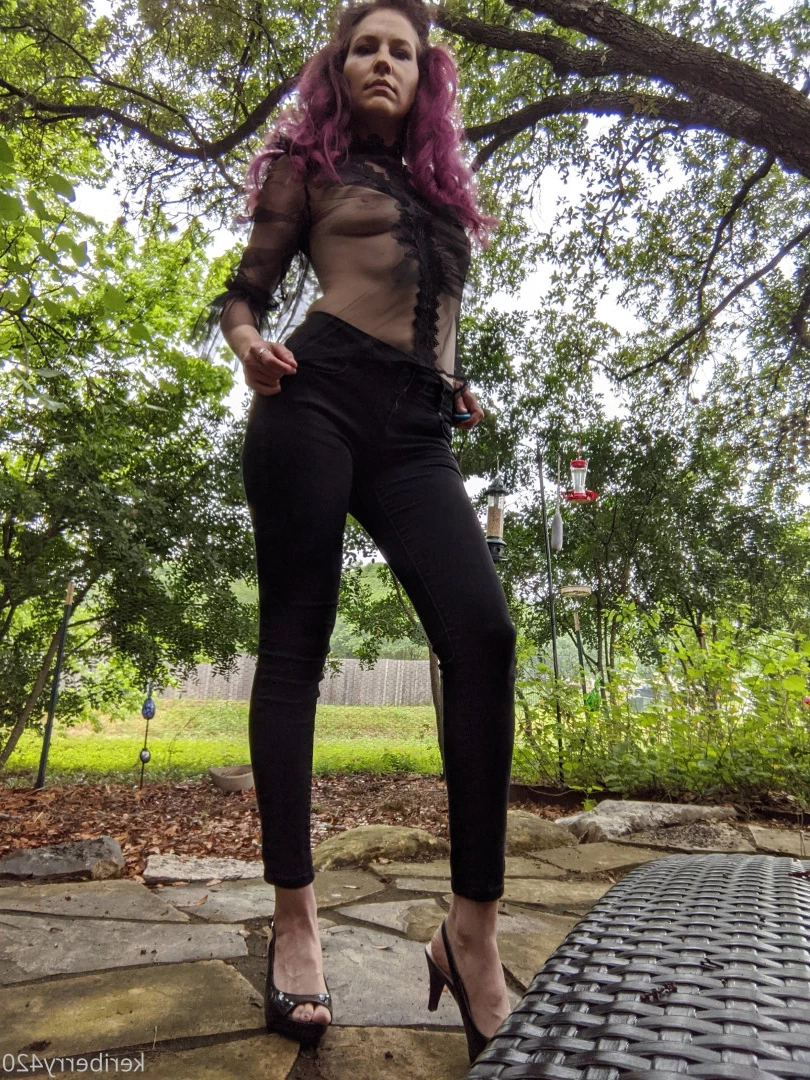 Keri Berry [ keriberry_420 ] Onlyfans leaked photo 9237977 on Hotleaks.tv