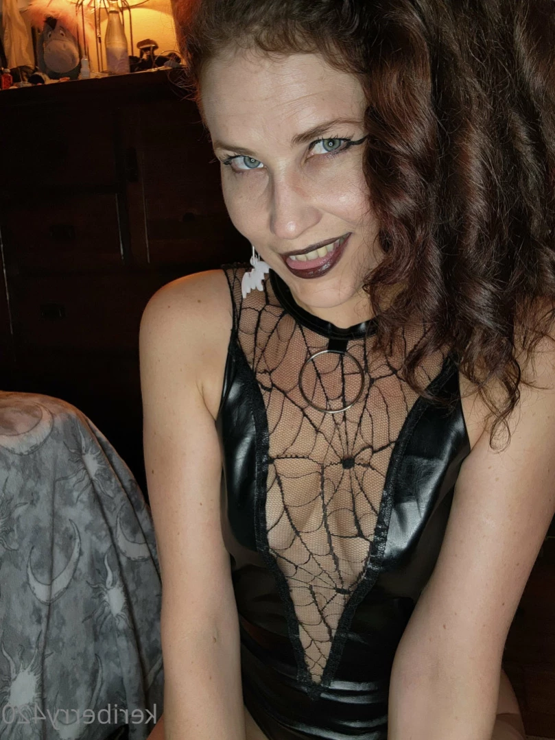 Keri Berry [ keriberry_420 ] Onlyfans leaked photo 10993995 on Hotleaks.tv