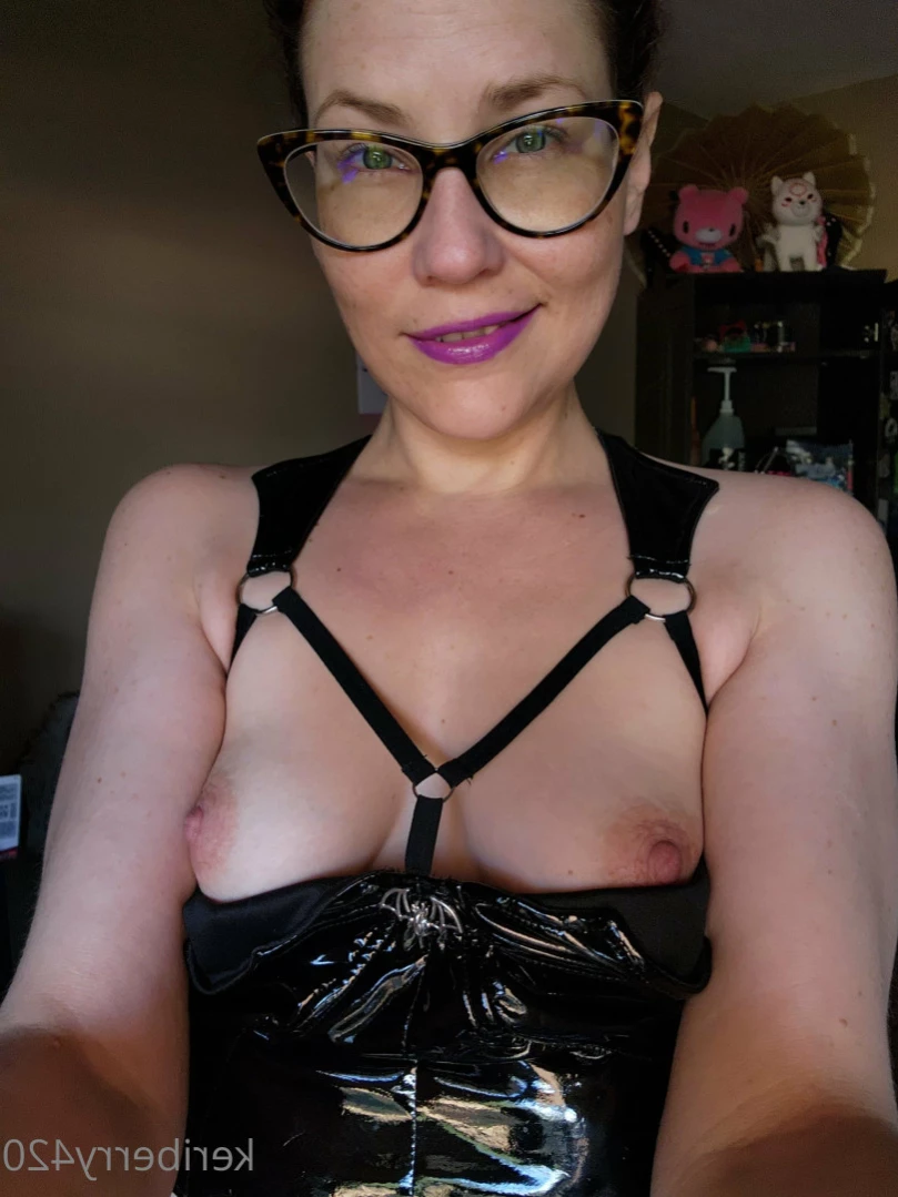 Keri Berry [ keriberry_420 ] Onlyfans leaked photo 11089275 on Hotleaks.tv