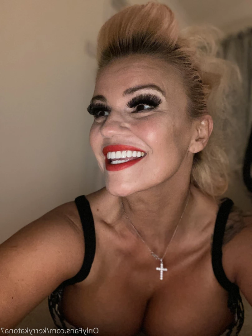 Kerry Katona [ kerrykatona7 ] Onlyfans leaked photo 11779371 on Hotleaks.tv