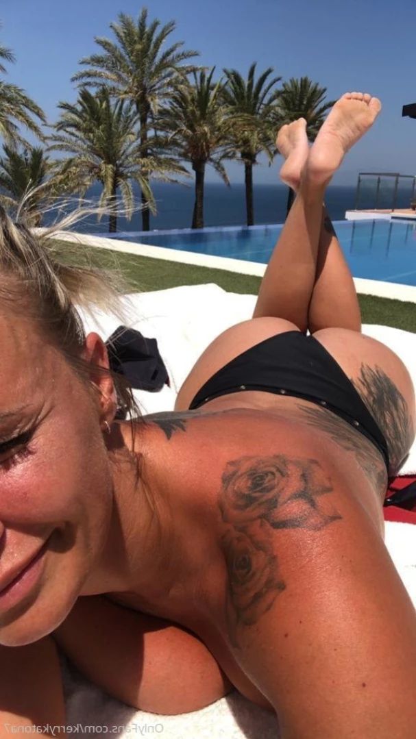 Kerry Katona [ kerrykatona7 ] Onlyfans leaked photo 11899778 on Hotleaks.tv