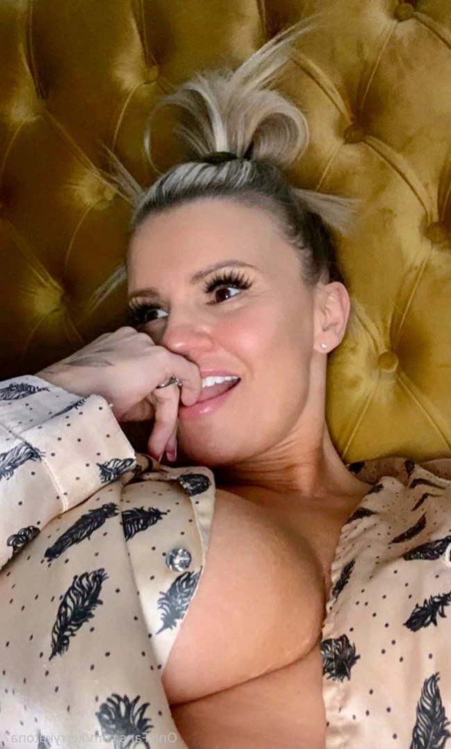 Kerry Katona [ kerrykatona7 ] Onlyfans leaked photo 12035142 on Hotleaks.tv