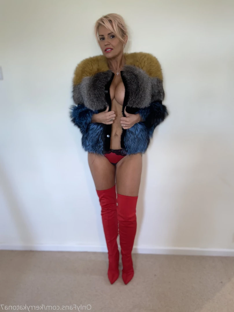 Kerry Katona [ kerrykatona7 ] Onlyfans leaked photo 12319217 on Hotleaks.tv