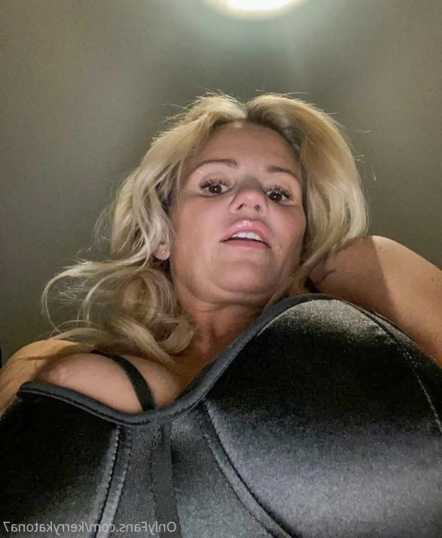 Kerry Katona [ kerrykatona7 ] Onlyfans leaked photo 12948291 on Hotleaks.tv