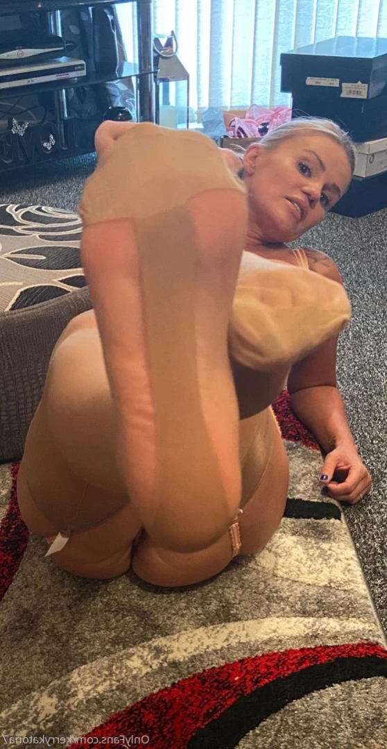 Kerry Katona [ kerrykatona7 ] Onlyfans leaked photo 12948473 on Hotleaks.tv