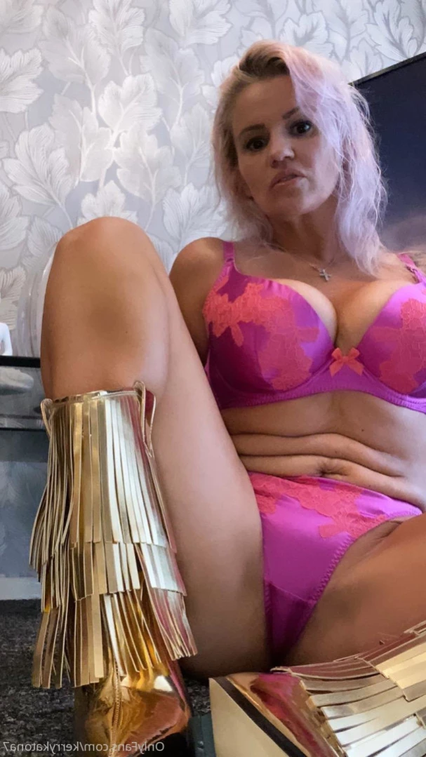 Kerry Katona [ kerrykatona7 ] Onlyfans leaked photo 13975255 on Hotleaks.tv