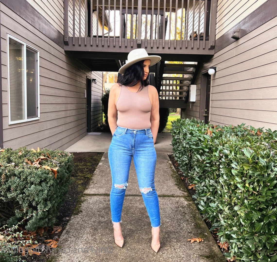 KHLOEE - BIG BOOTY MOM [ khloeeluca ] Onlyfans leaked photo 12953214 on Hotleaks.tv