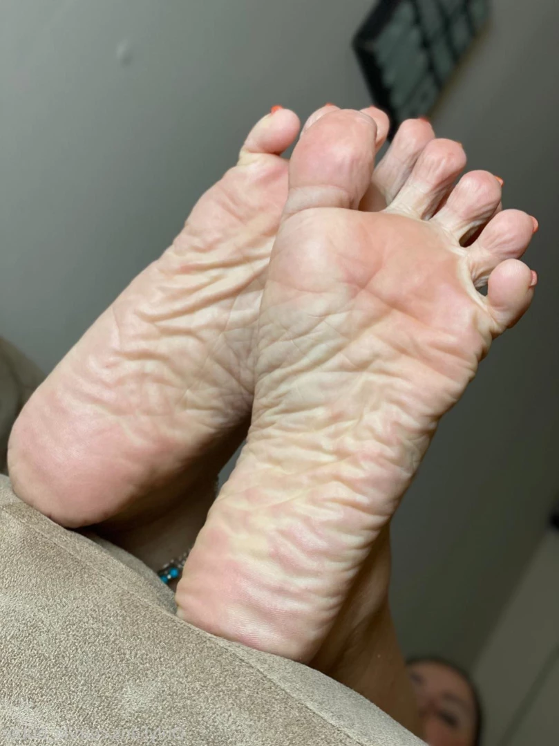 LaButee Foot Goddess [ la_butee ] Onlyfans leaked photo 12019271 on Hotleaks.tv