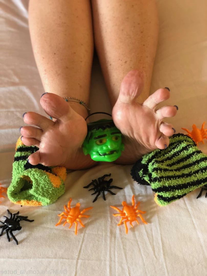 LaButee Foot Goddess [ la_butee ] Onlyfans leaked photo 13992199 on Hotleaks.tv