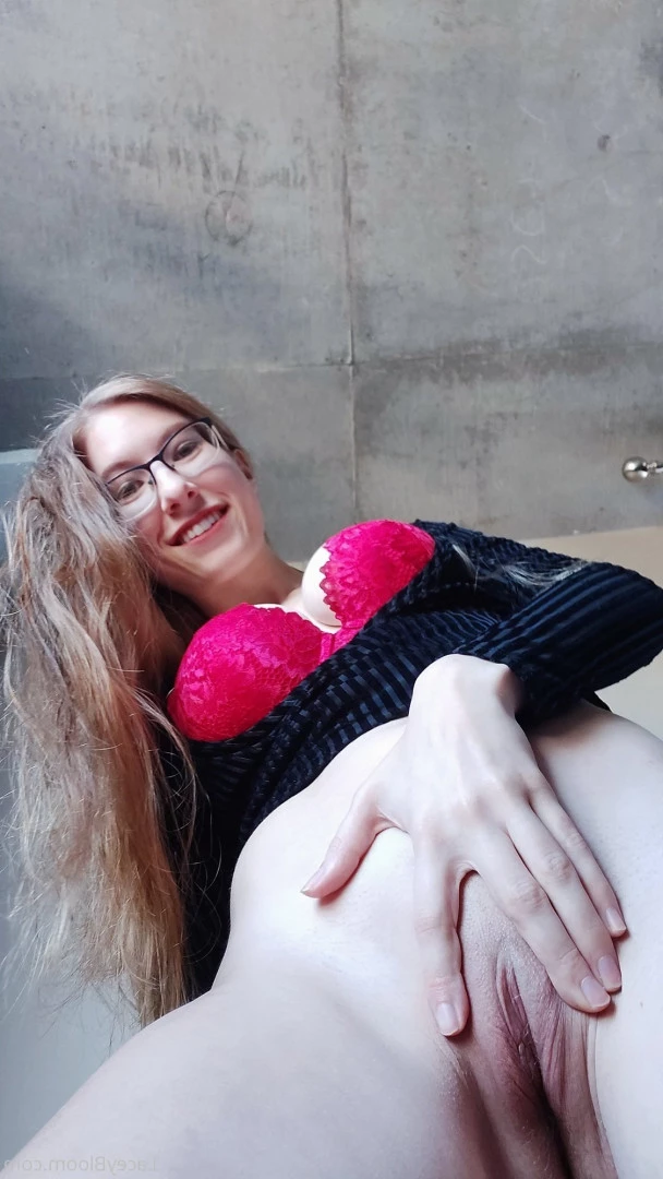 Lacey Bloom [ laceybloom ] Onlyfans leaked photo 9707618 on Hotleaks.tv