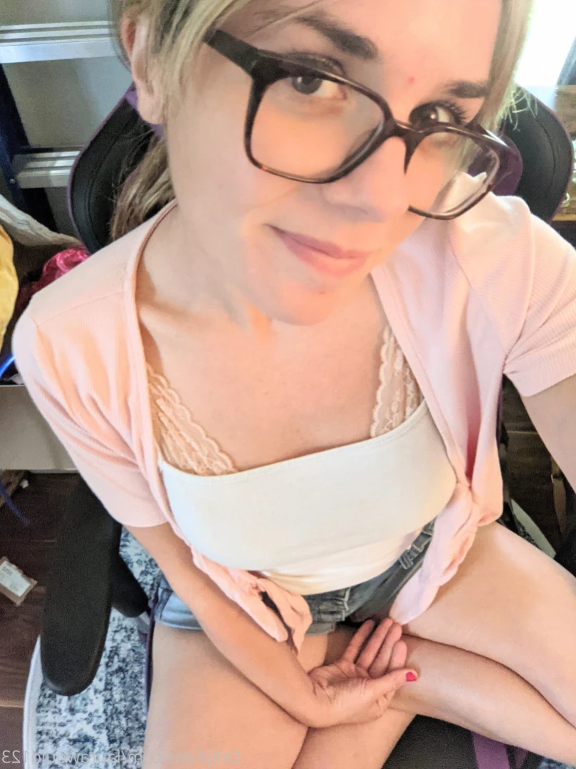 💜 𝗟𝗮𝘂𝗿𝗮 𝗪𝗼𝗼𝗱 💖 All Inclusive 😋 Full Vids [ laurawould123 ] Onlyfans leaked photo 11453791 on Hotleaks.tv