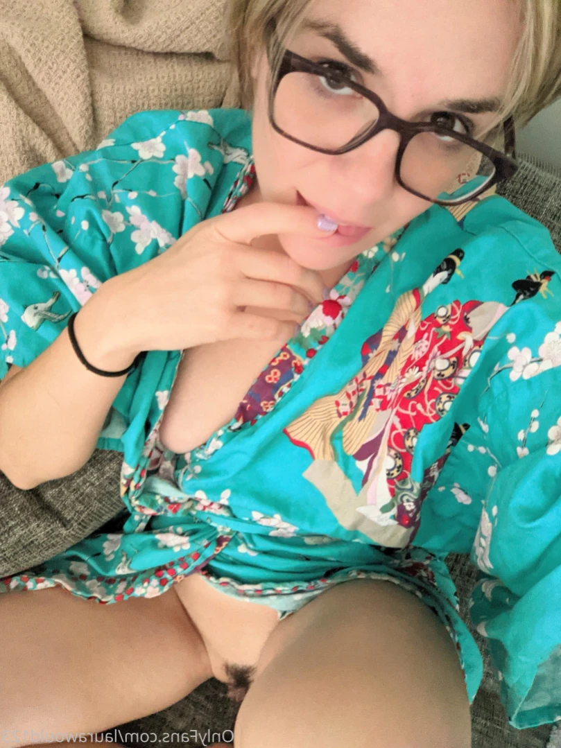 💜 𝗟𝗮𝘂𝗿𝗮 𝗪𝗼𝗼𝗱 💖 All Inclusive 😋 Full Vids [ laurawould123 ] Onlyfans leaked photo 15912226 on Hotleaks.tv