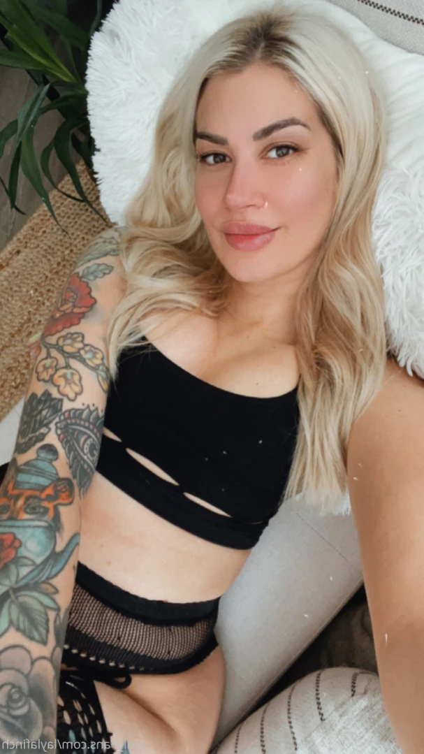 𝗬𝗢𝗨𝗥 𝗡𝗨𝗥𝗦𝗘 𝗟𝗔𝗬𝗟𝗔 𝗙𝗜𝗡𝗖𝗛👩🏼‍⚕️𝙻𝚎𝚝’𝚜 𝚜𝚎𝚡𝚝😈 🍑 [ laylafinch ] Onlyfans leaked photo 11991355 on Hotleaks.tv