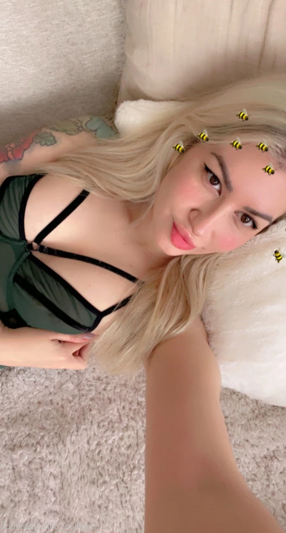 𝗬𝗢𝗨𝗥 𝗡𝗨𝗥𝗦𝗘 𝗟𝗔𝗬𝗟𝗔 𝗙𝗜𝗡𝗖𝗛👩🏼‍⚕️𝙻𝚎𝚝’𝚜 𝚜𝚎𝚡𝚝😈 🍑 [ laylafinch ] Onlyfans leaked photo 12994678 on Hotleaks.tv