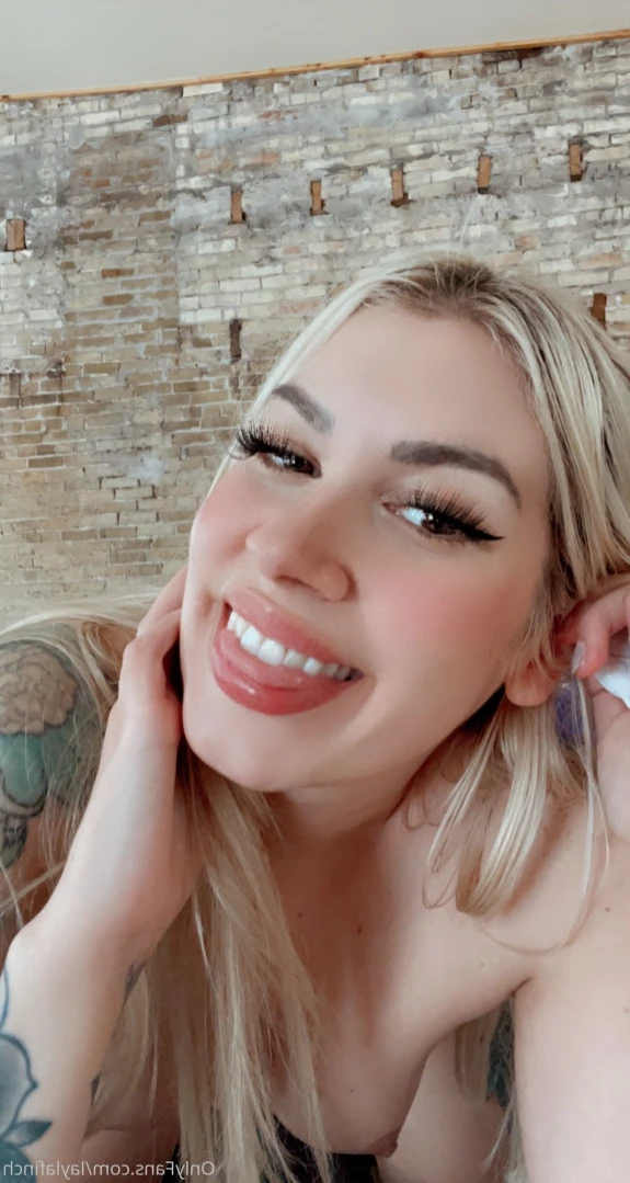 𝗬𝗢𝗨𝗥 𝗡𝗨𝗥𝗦𝗘 𝗟𝗔𝗬𝗟𝗔 𝗙𝗜𝗡𝗖𝗛👩🏼‍⚕️𝙻𝚎𝚝’𝚜 𝚜𝚎𝚡𝚝😈 🍑 [ laylafinch ] Onlyfans leaked photo 12994850 on Hotleaks.tv