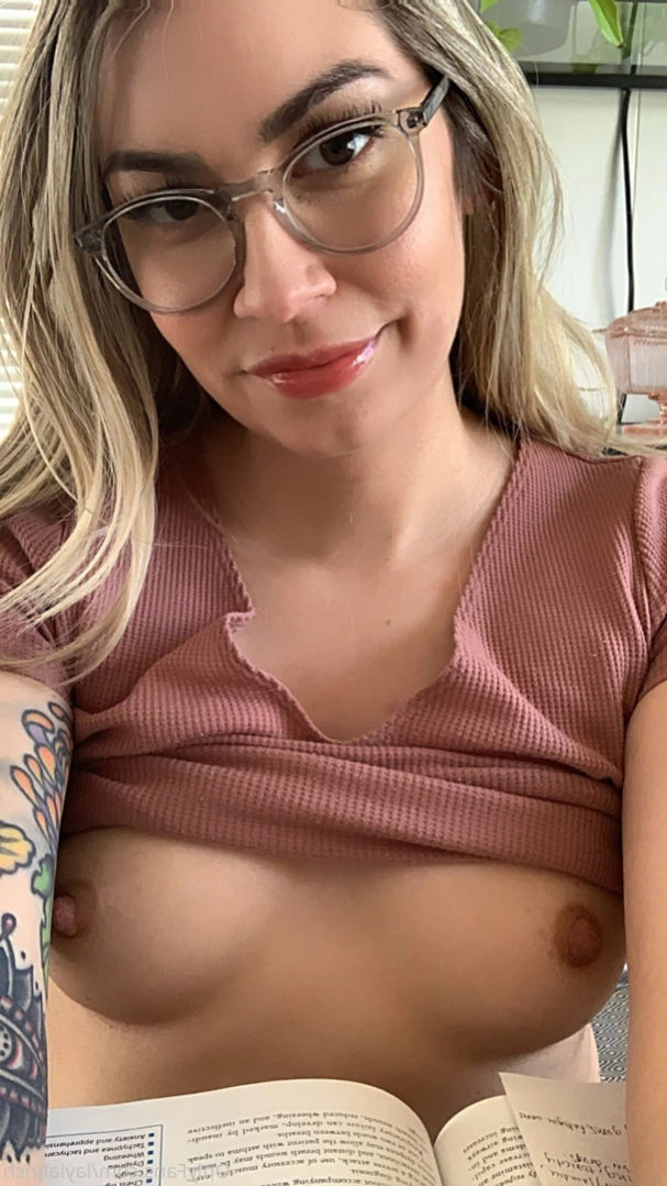 𝗬𝗢𝗨𝗥 𝗡𝗨𝗥𝗦𝗘 𝗟𝗔𝗬𝗟𝗔 𝗙𝗜𝗡𝗖𝗛👩🏼‍⚕️𝙻𝚎𝚝’𝚜 𝚜𝚎𝚡𝚝😈 🍑 [ laylafinch ] Onlyfans leaked photo 13585174 on Hotleaks.tv