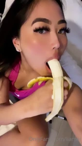 1623802