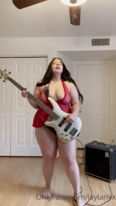 Miss Layla [ laylanyx ] Onlyfans leaked video 8114529 on Hotleaks.tv
