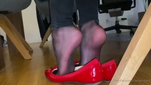 8108977