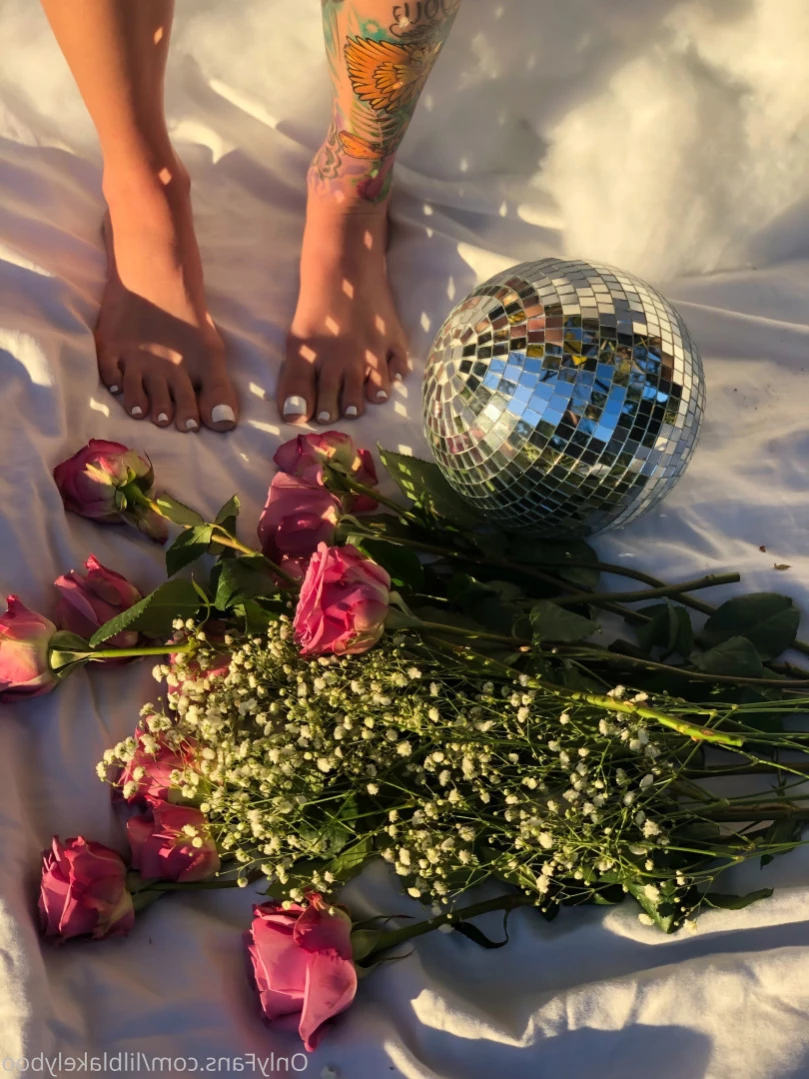 VIP LilBlakelyBoo [ lilblakelyboo ] Onlyfans leaked photo 12989750 on Hotleaks.tv