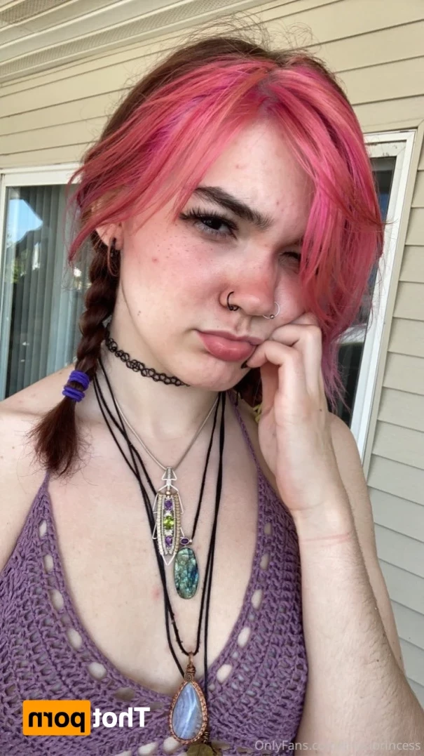 Lil Foxi [ lilfoxibrat ] Onlyfans leaked photo 12210734 on Hotleaks.tv