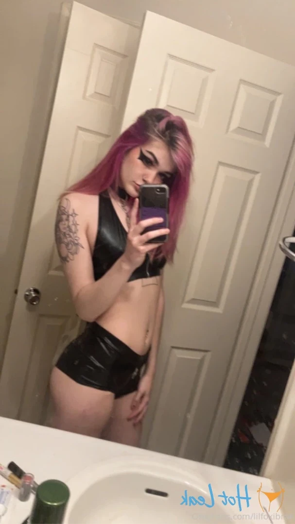 Lil Foxi [ lilfoxibrat ] Onlyfans leaked photo 12269533 on Hotleaks.tv