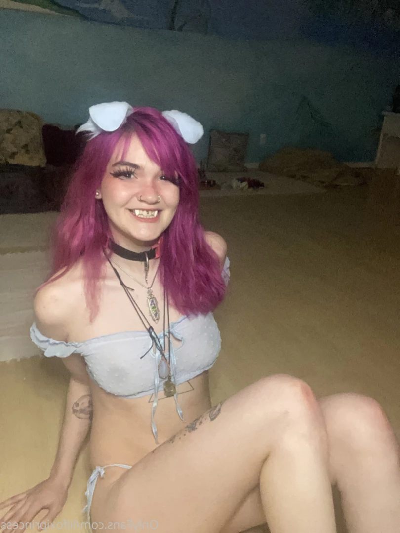 Lil Foxi [ lilfoxibrat ] Onlyfans leaked photo 12698007 on Hotleaks.tv
