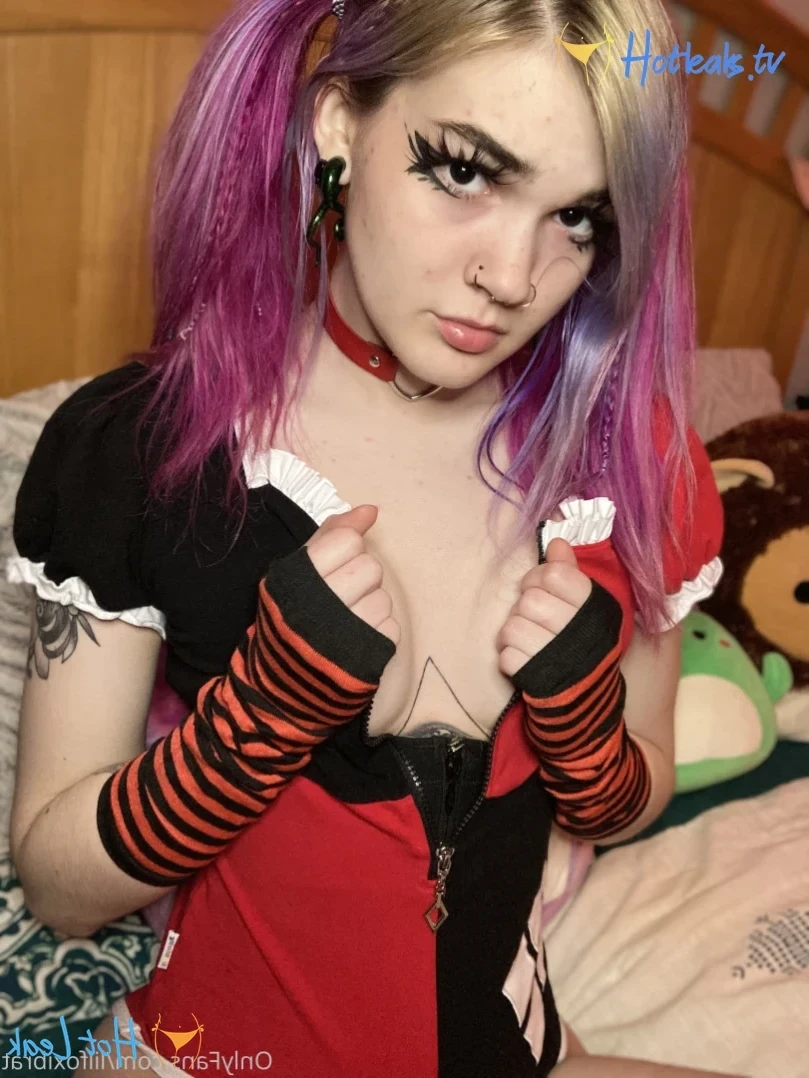 Lil Foxi [ lilfoxibrat ] Onlyfans leaked photo 12723601 on Hotleaks.tv