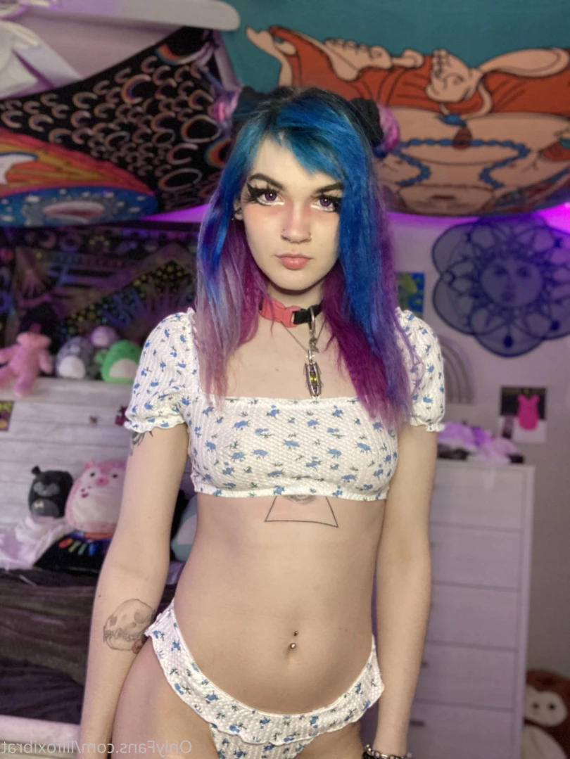 Lil Foxi [ lilfoxibrat ] Onlyfans leaked photo 12749460 on Hotleaks.tv
