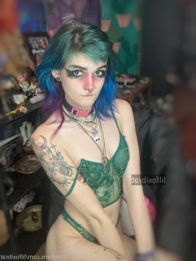 Lil Foxi [ lilfoxibrat ] Onlyfans leaked photo 12750996 on Hotleaks.tv